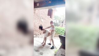 chị nững lồn đi khắp làng gạ tình mấy ông chú, đưa cái lồn ra để được địt