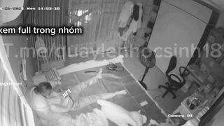 Hack cam em hàng xóm thì thấy ẻm móc lồn