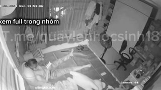 Hack cam em hàng xóm thì thấy ẻm móc lồn
