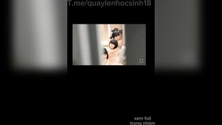 Quay lén chị gái tắm đem cho bạn xem xục cak