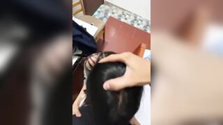 Ba má vắng nhà gạ em gái kế 2k10 non tơ làm trò người lớn