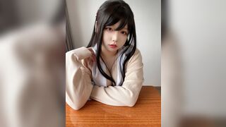 em sinh viên lồn hồng không lông thủ dâm