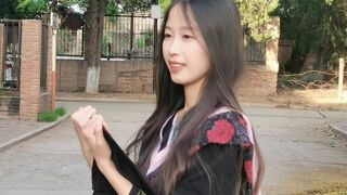 em sinh viên ngây thơ làm thêm ngoài giờ cùng bố đường