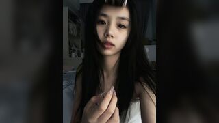 gạ gái xinh say rượu trên bar về khách sạn chịch rồi quay clip