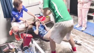 Bắt nạt học đường tội nghiệp em nữ xinh bị cả đám bạn bắt nạt P2