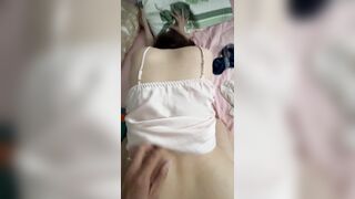 sang phòng em chơi mà bạn thân em mặc mỏng như này