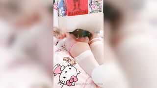 Con bạn cosplay dâm đãng giơ lồn gọi mình sang địt