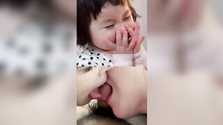 Sống chung nhà vs 2 em teen xinh dâm nên luôn đc xem mấy cảnh nóng sướng cặc như này2