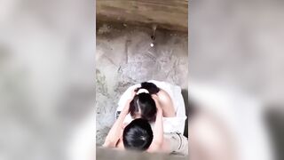 bây giờ học sinh bạo quá được 15 phút ra chơi tranh thủ lôi bạn gái ra bú cu