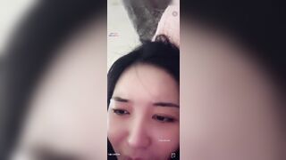 Mẫn Nghi e teen Việt múp xinh cực ngon livetream show hàng móc lồn dâm p2
