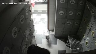 Quay lén Phòng thay đồ sinh viên Lộ Vú Lồn cực nứng