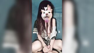 em người yêu dỗi vì anh quay vẻ mặt em như bị ép buộc