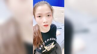 Các em gái làm việc nhẹ lương cao chủ yếu cho các áp live sex