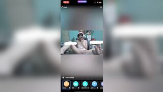 Nhỏ lớp trưởng bảo live dạy học mà sao thầy hiệu trưởng cũng thấy vô xem 4