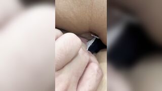 Chị dâu đi chơi với bồ về say xỉn bị em chồng lén lút mò lồn