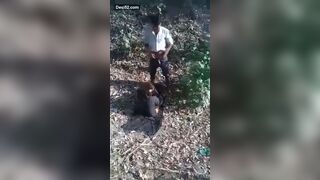 Thằng Ấn Độ mất dạy dụ dỗ được em gái mới quen lên rừng rồi chịch