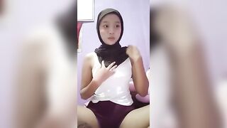 em học sinh indo lồn hồng không lông thủ dâm bán quạt