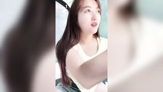 Gái dâm chubby vú to lồn múp ra công viên cắm trai khoe hàng thủ dâm