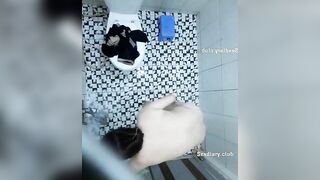 Quay lén mẹ vợ da trắng