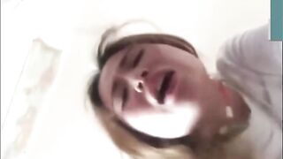 Cho cô họ trẻ bú cu địt bao phê