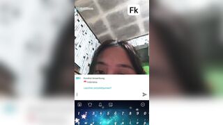 bé gái lớp 10 bị bạn trai dụ video call cho xem vú