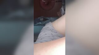 Phát hiện cô bạn thân đang xem phim sex p2