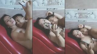 Chị máy bay hàng xóm ân cần quá