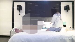Seri bố dượng bụng bự khốn nạn ngày nào cũng dắt con gái riêng của vk vào ks đụ p2