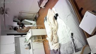 quay lén 2 em sinh viên trong nhà nghỉ