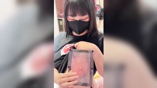 Cô bạn thân tình nghịch với cặp vú bự