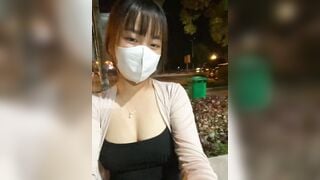 thủ dâm ngoài công viên sợ mà kích thích sướng hết cả lồn
