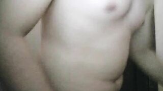 đi massage rồi gạ địt luôn em nhân viên