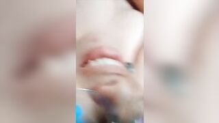 Móc lồn em người yêu trong xe ô tô rên la dâm đãng kích thích