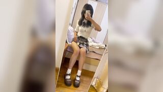 Loli dâm mình dây thích phô dâm trước gương #3