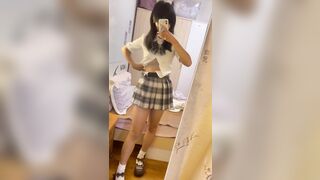 Loli dâm mình dây thích phô dâm trước gương #3