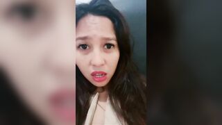 Chị chủ cho anh thợ điện bóp bú trừ tiền công