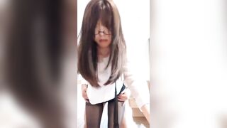 em sgbb làm nô lệ tình dục cho tên nhà giàu