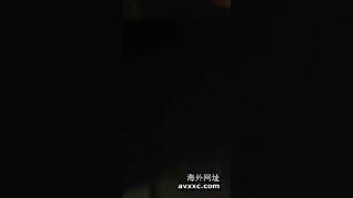 rủ rê em nhân viên quán massa đi nhà nghỉ