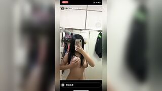 ĐĂNG NHẦM ,CLIP KHOE VÚ LÊN TIN FB