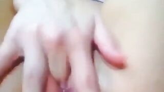 Sửa điện thoại bị leak clip móc lồn hồng