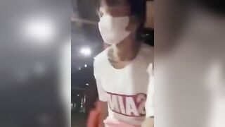Rủ cj họ sang chơi rồi địt doggy lút cán cái lồn nó