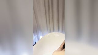 làm tình trong nhà tắm với bé sinh viên dáng đồng hồ cát thanh tú