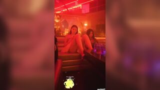quay lén dưới váy em xinh mặc quần lót hở mông