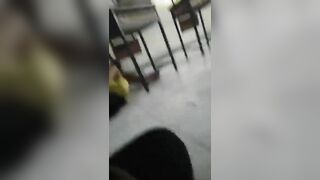 Thầy giáo địt học sinh trong lớp đang phê có người vào cũng không biết