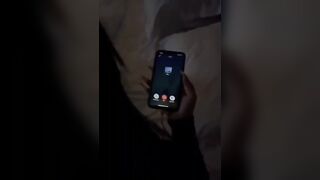 Đang đụ cùng sếp thì chồng gọi
