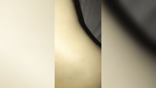 bé loli dâm đãng em còn nhỏ tuổi mà lồn em nứng quá