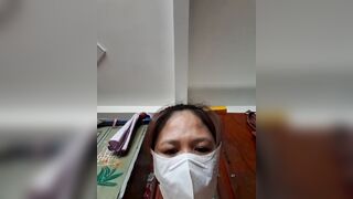 Mbbg lồn to múp khoe hàng thủ dâm