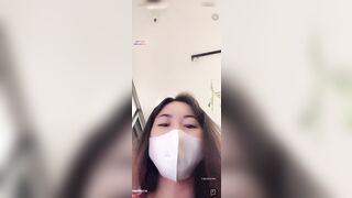 Dâm nữ Việt xinh cực dâm livetream ra quán cf k mặc quần lót show lồn múp public