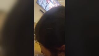 Đưa em ghệ dâm xinh vú bự vào ks nhìn e nằm móc lồn dâm quá bú tí mà e sướng rên rỉ
