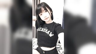 E LÀ CÚN CON CUTE ĐÂY